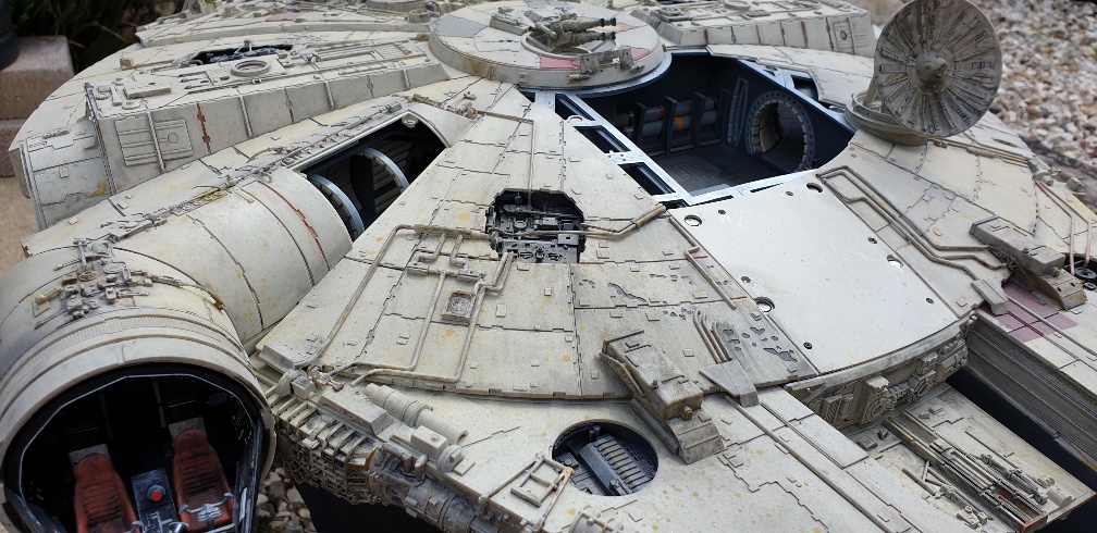 DeAgostini Millennium Falcon