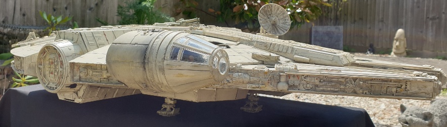 DeAgostini Millennium Falcon